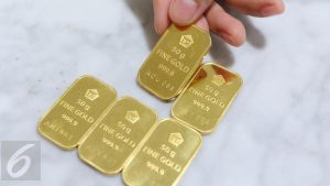 Harga Emas Antam Anjlok!