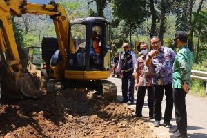 Jalan Rusak Menuju Rahtawu Diperbaiki, Wisatawan Segera Nikmati Akses Nyaman