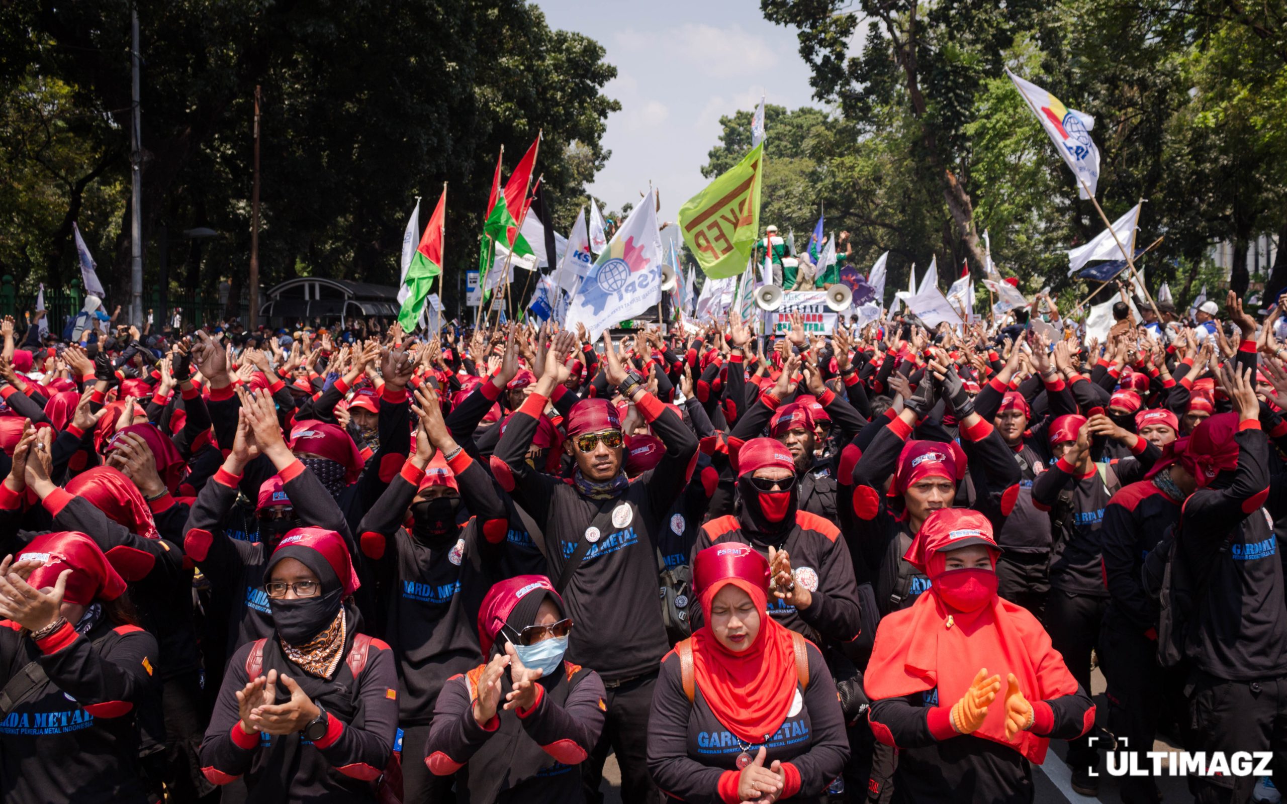 THR Lebaran Mengancam? Posko Curhat Buruh Siap Bantu!