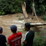 Bencana Puncak Bogor: Jembatan Runtuh, Kampung Terendam!