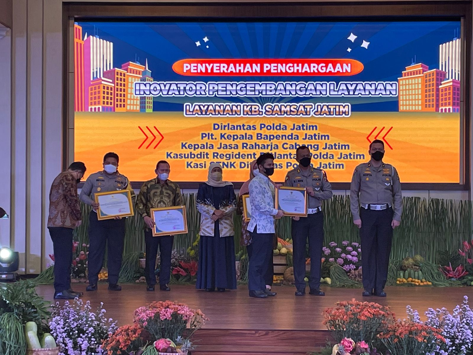 Samsat Soreang: Antrean Panjang, Tuduhan Prioritas Berkas Titipan Memanas!