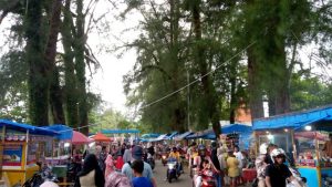 Bandung Barat: Libur Lebaran 2025, Wisatawan Membludak!